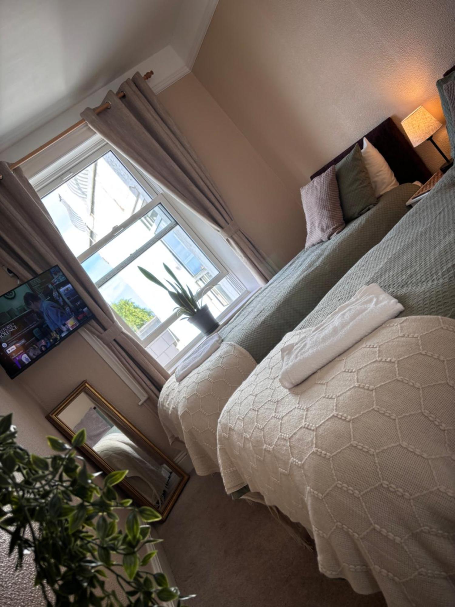 Bonjour Guest House Braye エクステリア 写真