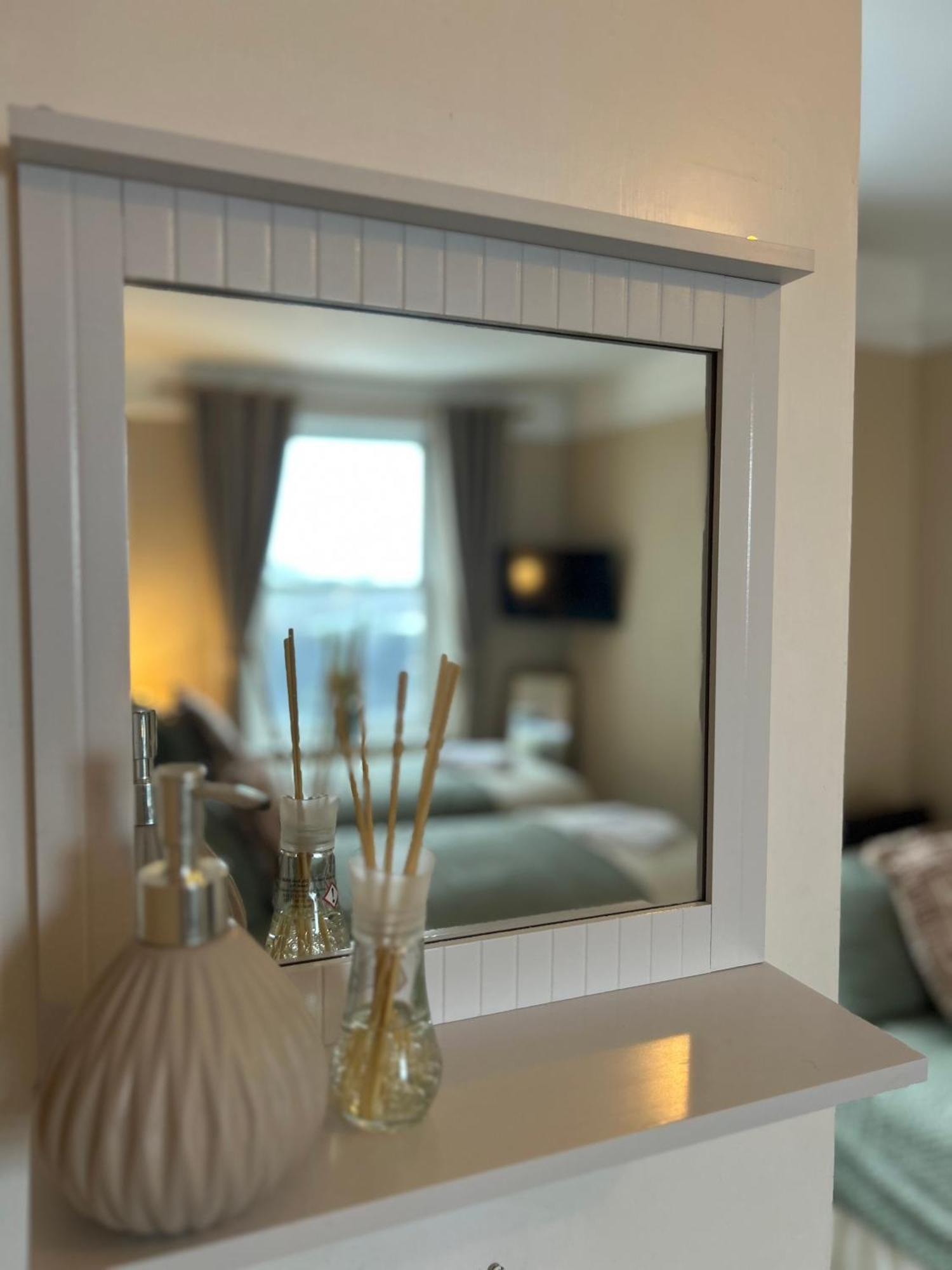 Bonjour Guest House Braye エクステリア 写真